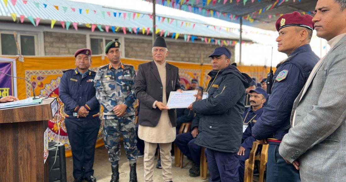 दोलखामा खटिएका १,२४३ निर्वाचन प्रहरीलाई सम्मानसहित बिदाइ