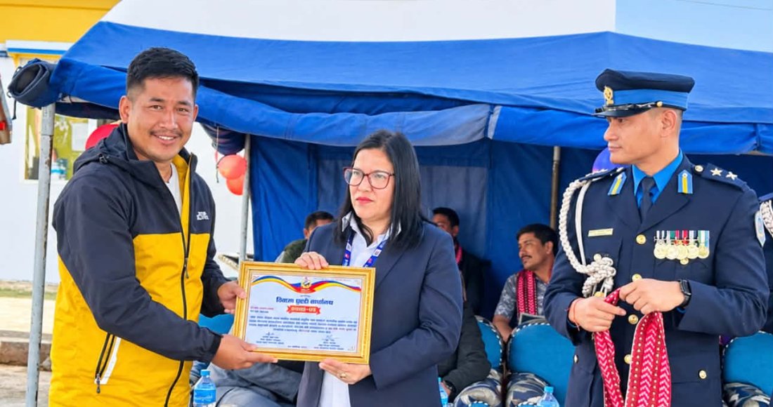 ७१औँ प्रहरी दिवसमा नेपाल पत्रकार महासंघ दोलखा शाखा सम्मानित