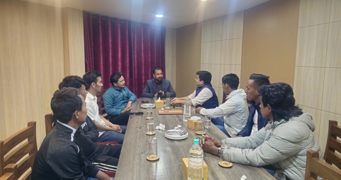 जुगलको विकासका लागि मन्त्री पौडेलको प्रतिबद्धता, सडक र खानेपानीका योजना अघि बढाइने