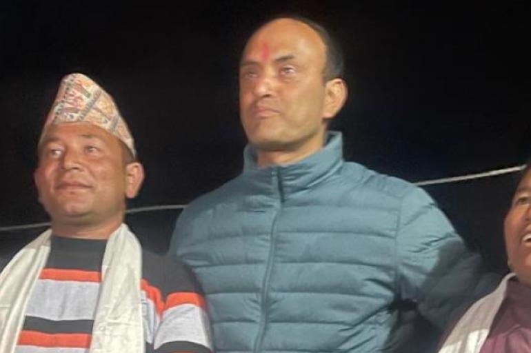 एमालेलाई धक्का: बिगुकी कार्यपालिका सदस्य तारा थामी र वडा सचिव नेपाली नेकपामा प्रवेश